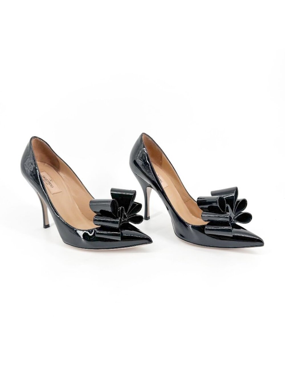 Valentino Garavani Black Patent Leather Triple Bow Pumps Heels Size 38.5 US 8.5